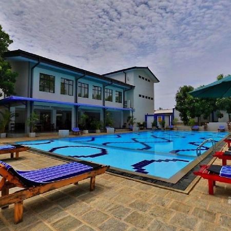 The Blue Wave Hotel Arugam Bay Εξωτερικό φωτογραφία